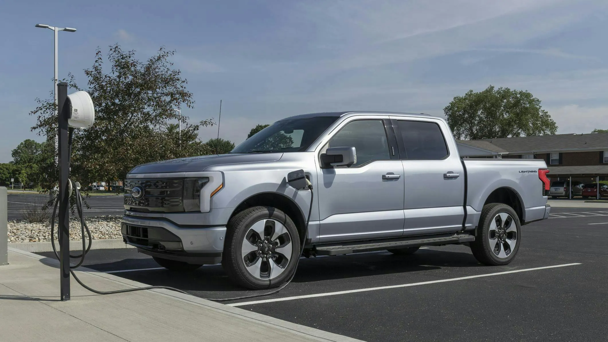 Should the lack of EV charging infrastructure deter fleets from adopting EVs? - Vimarsana News