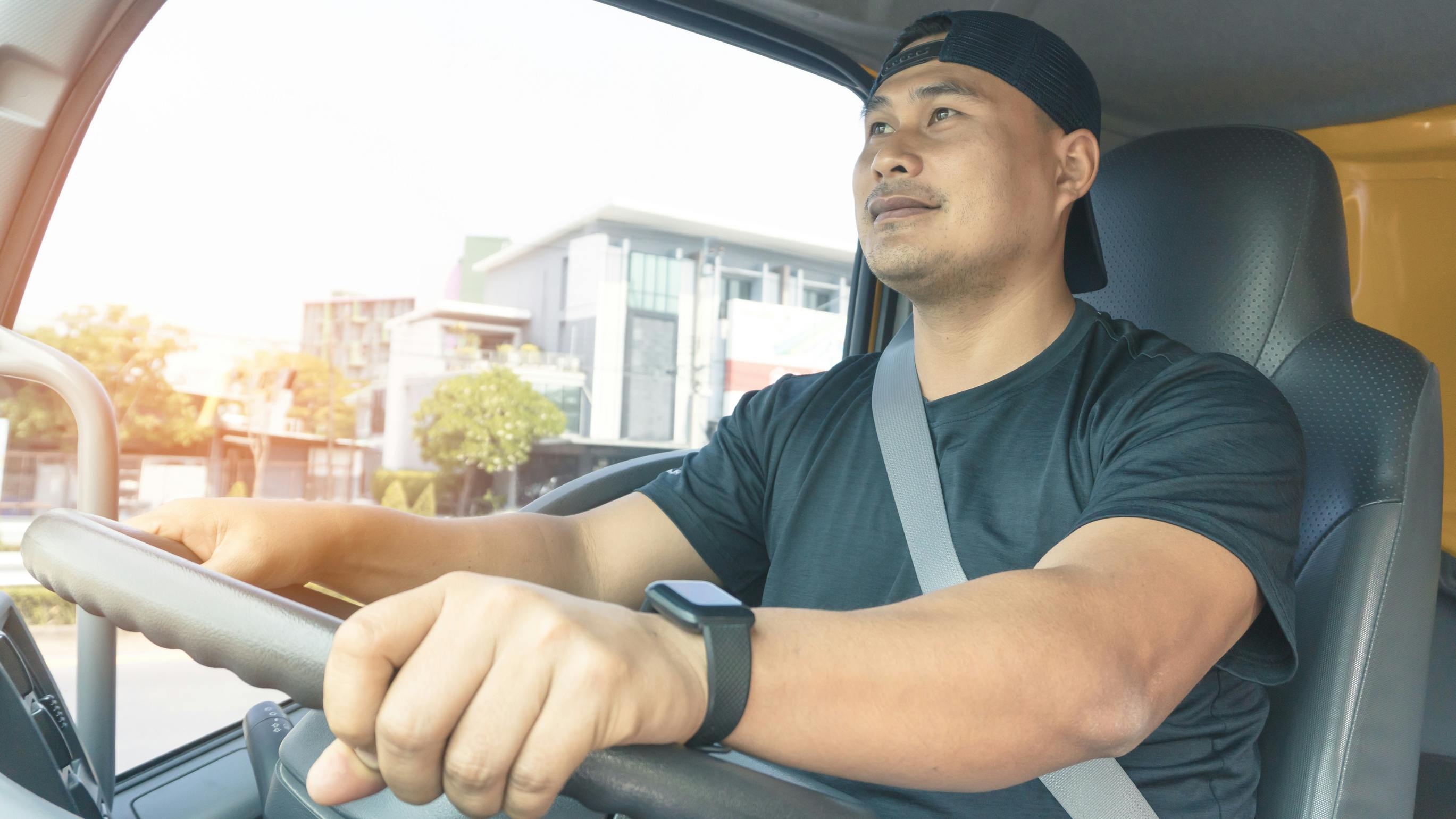 E-Smart introduces innovative seat belt safety system to reduce truck driver injuries and fatalities