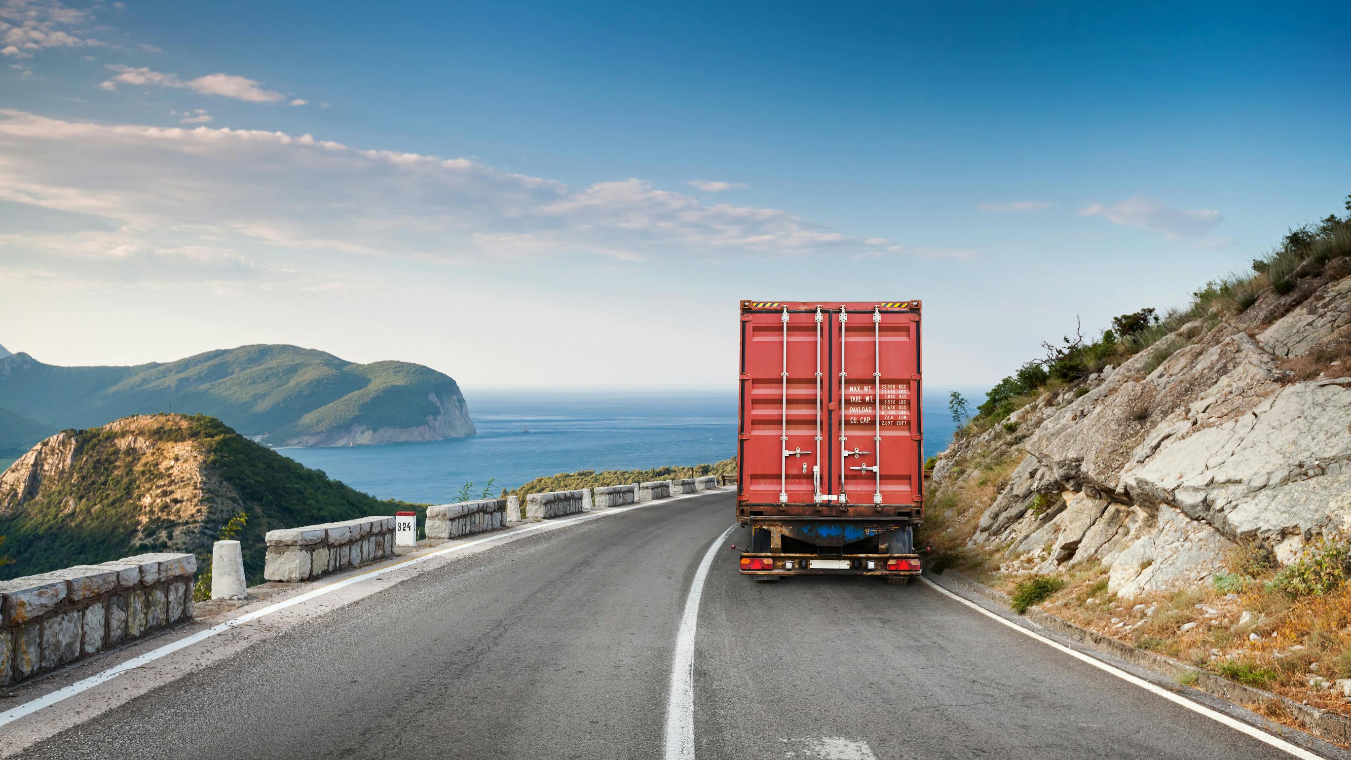 66c4a913f3c4e66fdb5bf446 Dreamstime L 35792331