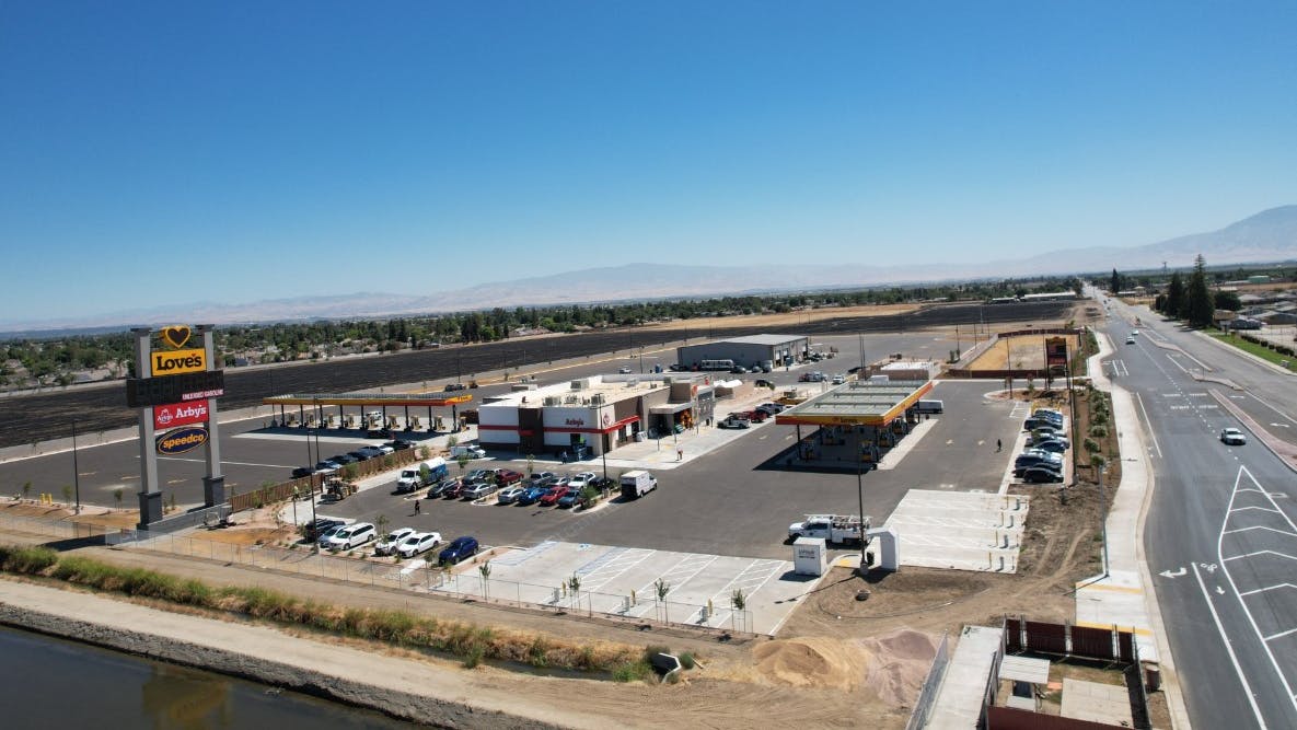 Love's opens 16th California travel stop with 111 truck parking spaces