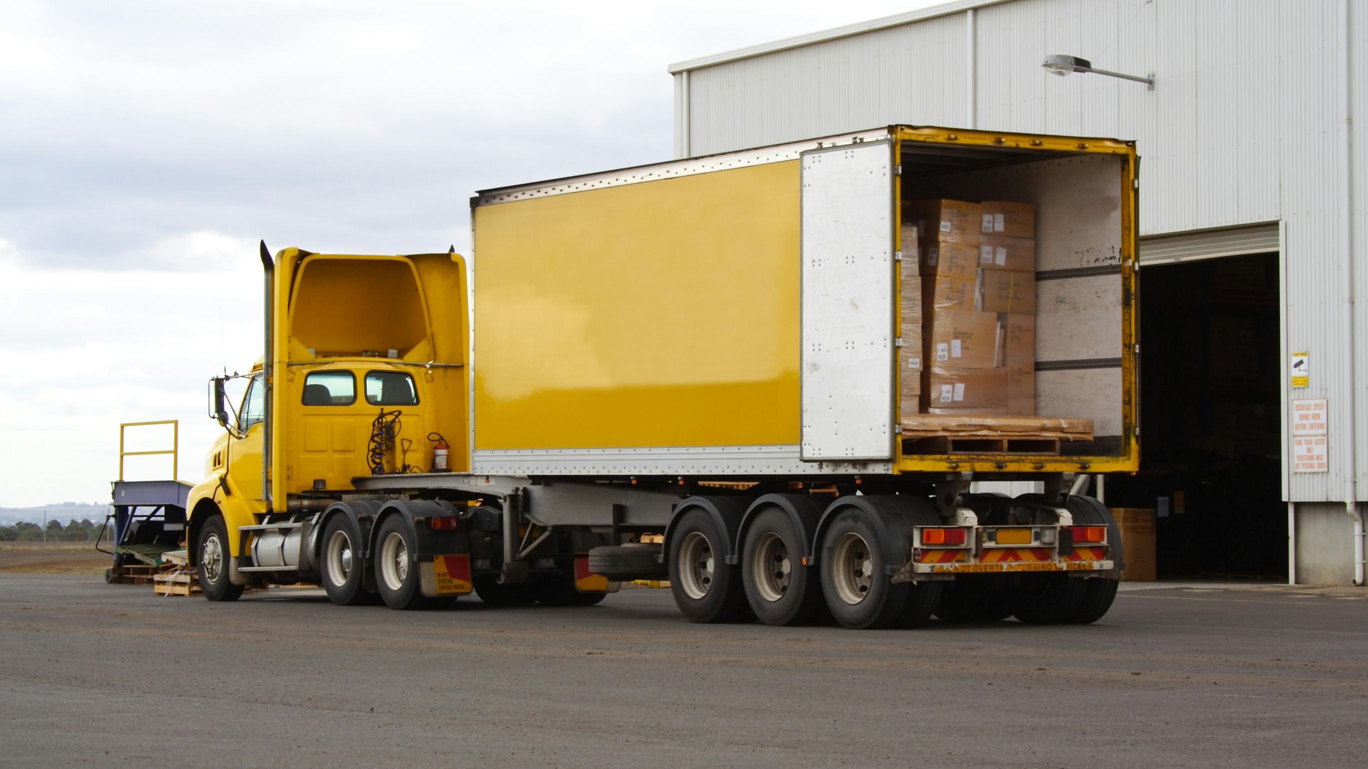 How to report cargo theft to law enforcement: Essential tips for ensuring effective communication