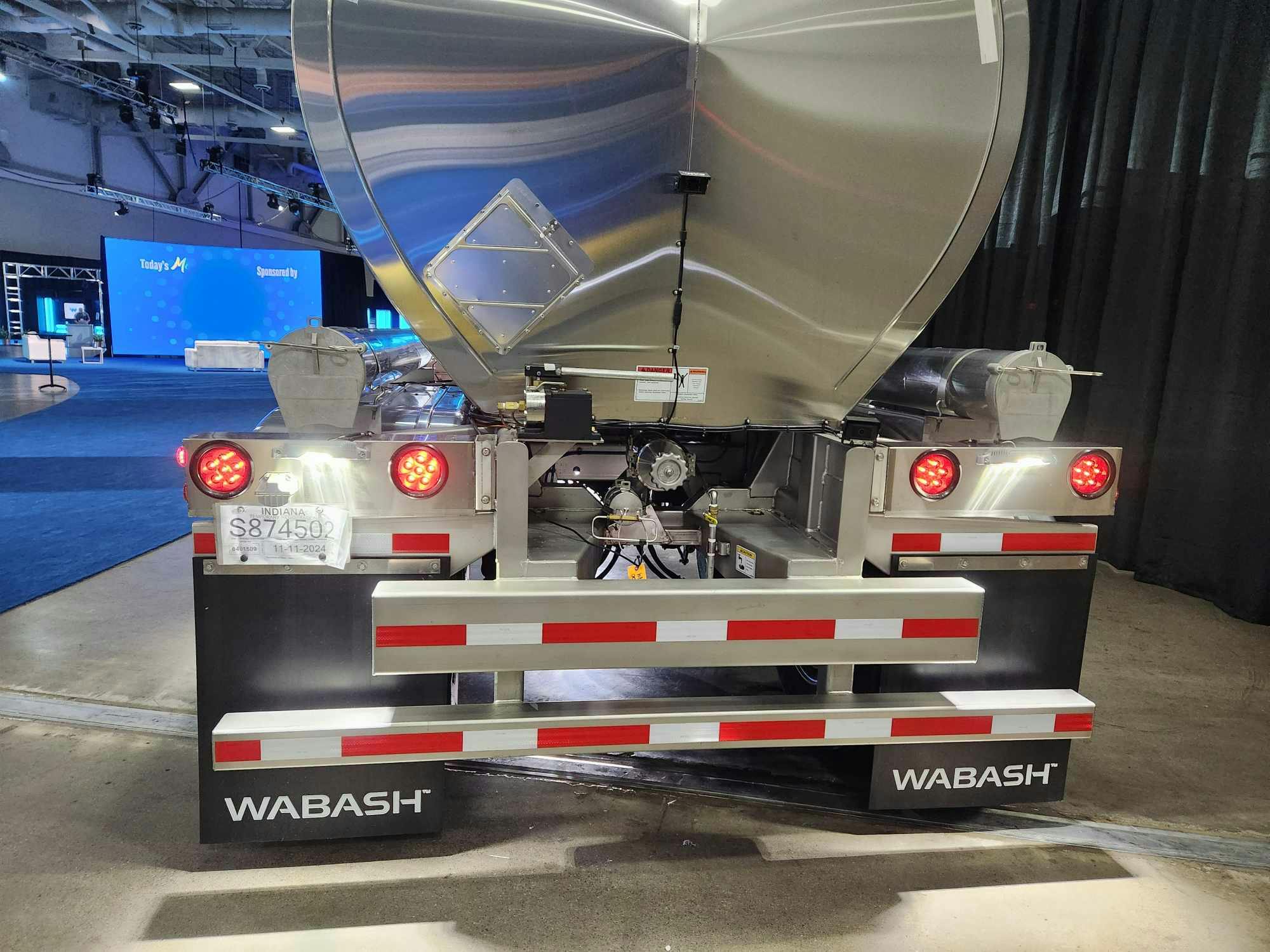 Motion-activated lighting in the workspace behind the tanker allows for more convenient visibility, improving work safety.