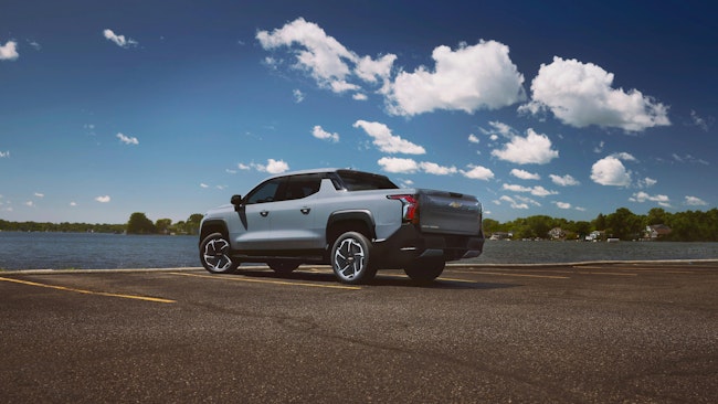 2025 Chevrolet Silverado EV offers 492-mile range and new trims