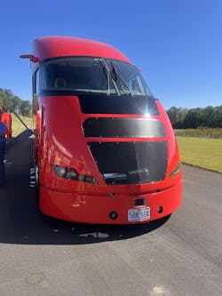 The most noticeable difference between a traditional Class 8 truck and the Starship 3.0 is its distinctive look. The cab, made with lightweight carbon fiber with curved edges and a sloping hood and windshield, was specifically designed to increase efficiency through lighter weight and improved aerodynamics. The most noticeable difference between a traditional Class 8 truck and the Starship 3.0 is its distinctive look. The cab, made with lightweight carbon fiber with curved edges and a sloping hood and windshield, was specifically designed to increase efficiency through lighter weight and improved aerodynamics.