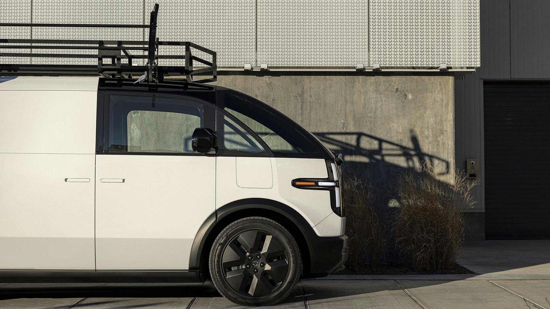 672bbd881b28329dfa2768c9 Canoo Lifestylevehicle Delivery Ar Ok 15