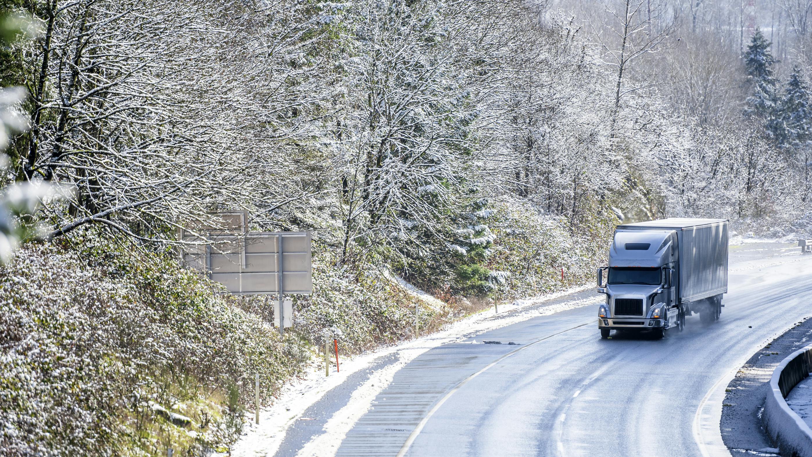 Essential winter safety strategies for truck fleets: Prepare, communicate, and thrive