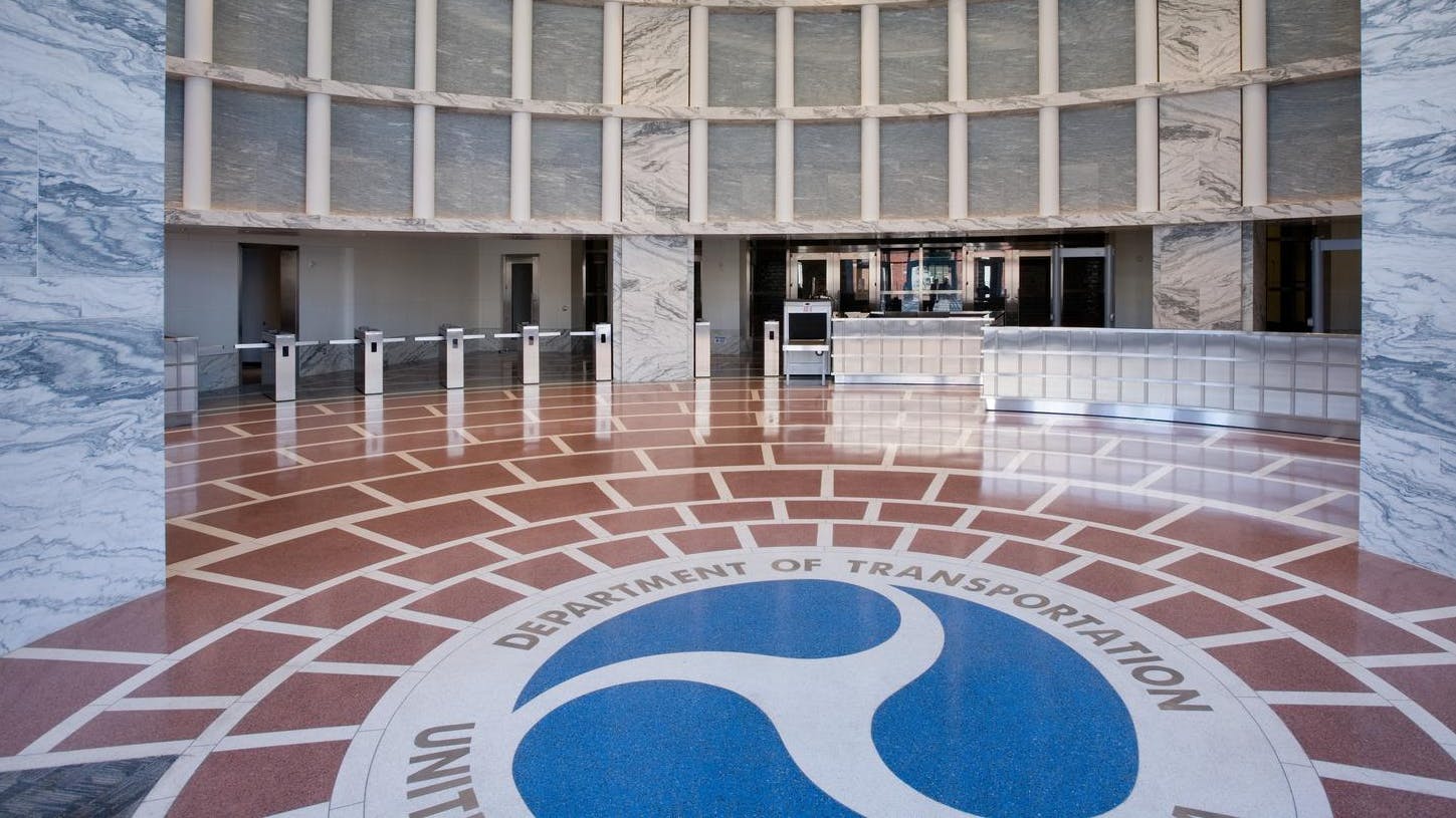 6734a7301831a55d219e3be4 Us Dot Lobby