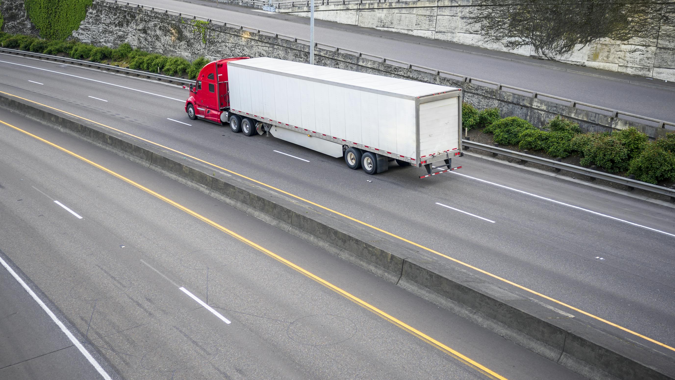 Redefining long-haul trucking: Understanding mileage, powertrains, and emissions in the evolving industry