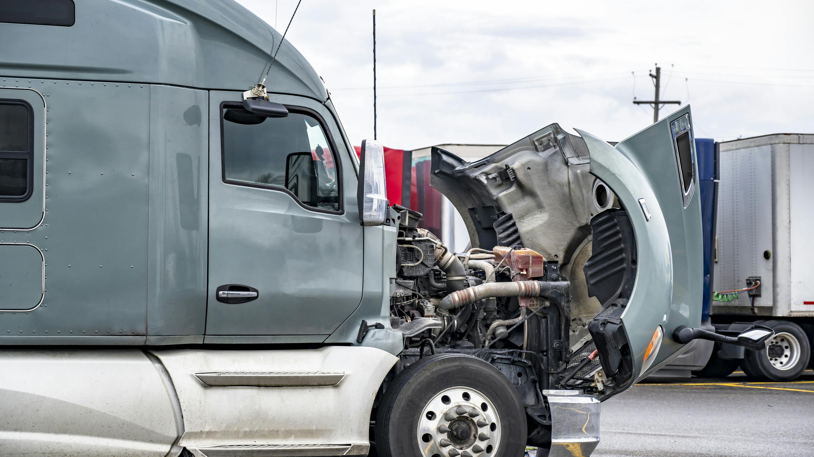 10 essential questions fleet managers must ask when choosing a service provider for optimal vehicle repair and maintenance