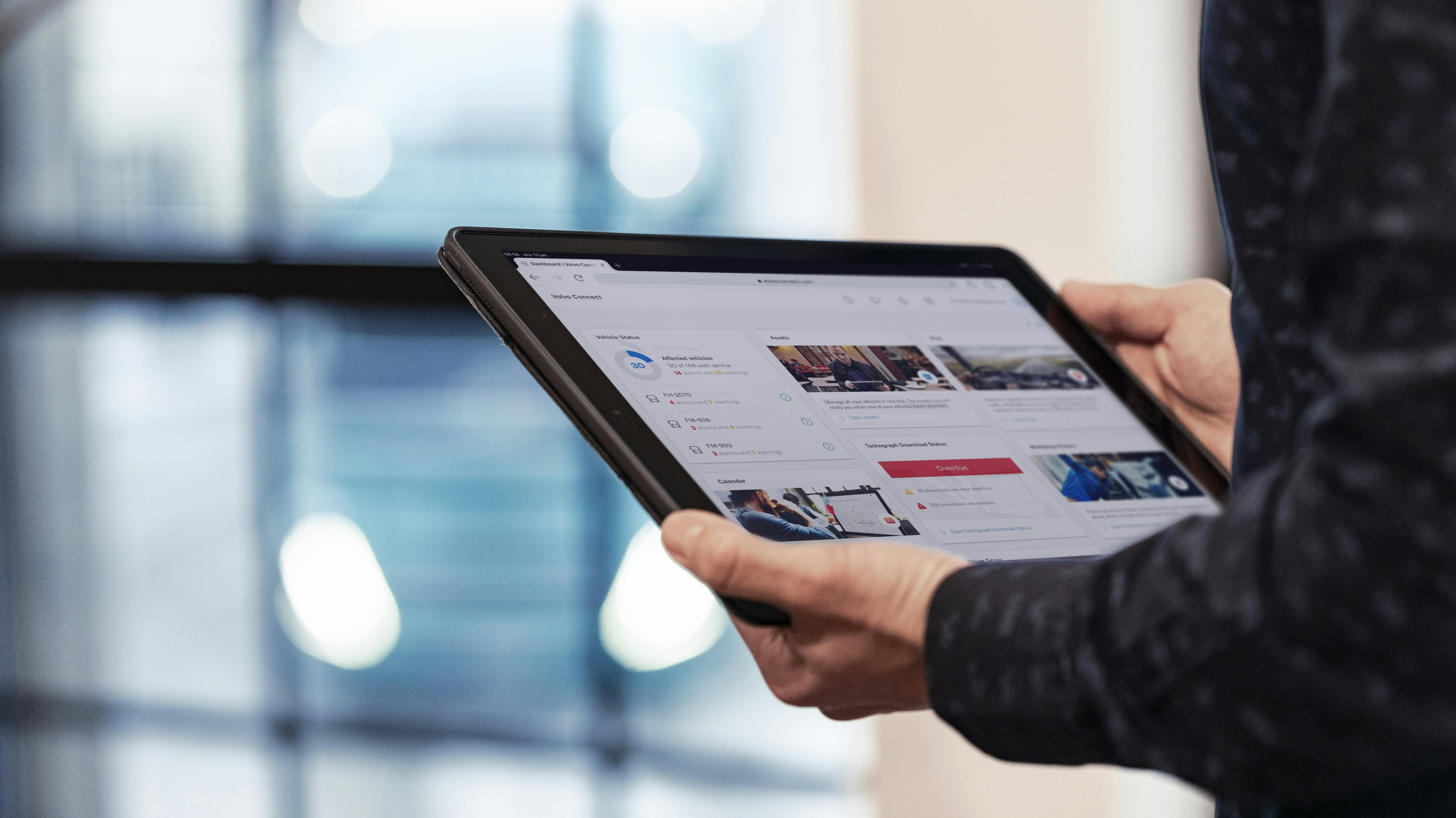 Volvo Trucks enhances fleet management with automated remote updates in Volvo Connect