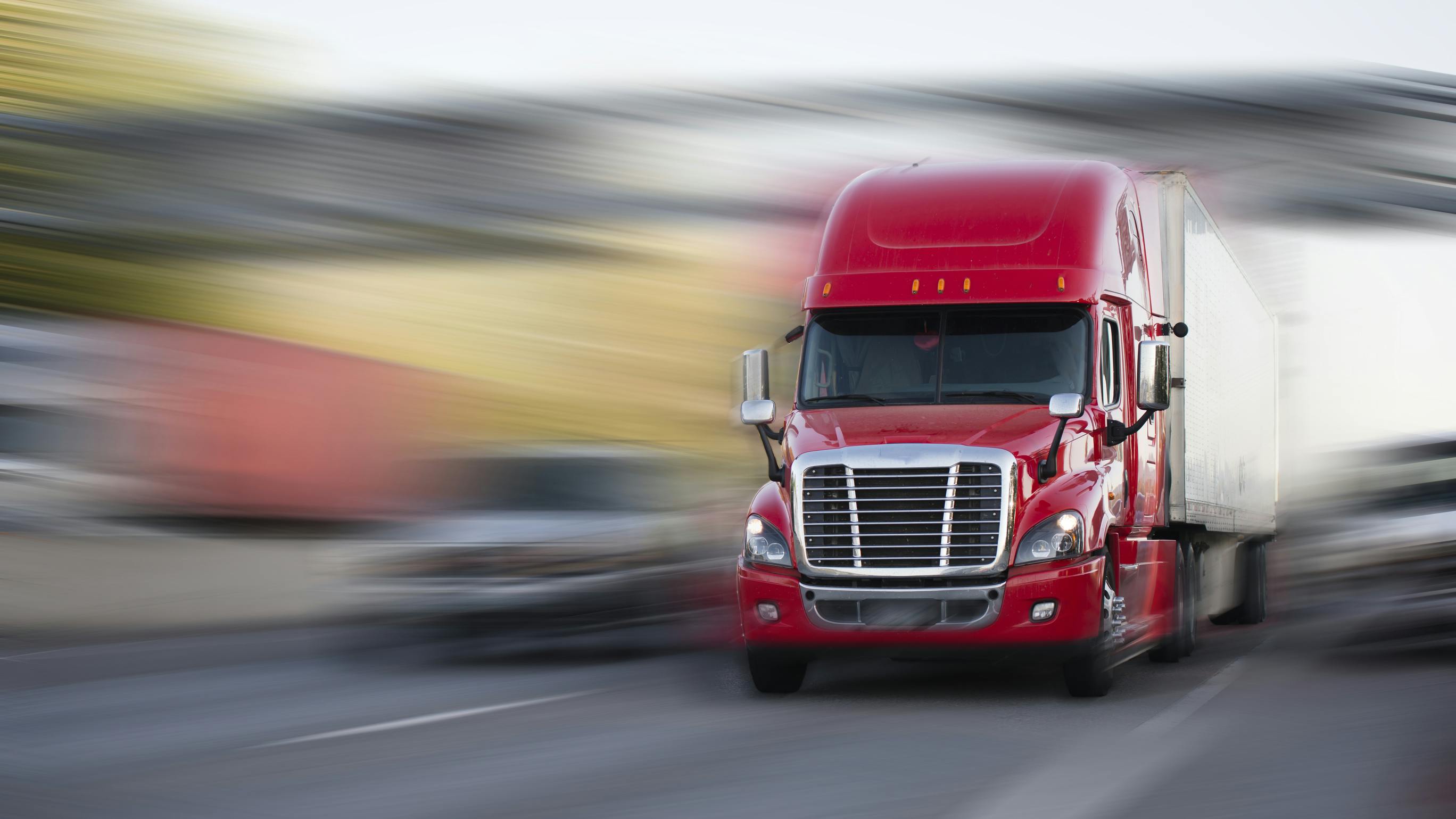 Navigating the messy middle: Embracing alternative powertrains for a sustainable trucking future