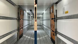 Utility's CenterSeal option now is compatible with Cargobull TRUs for multi-temp operation on 3000R reefer trailers. Utility's CenterSeal option now is compatible with Cargobull TRUs for multi-temp operation on 3000R reefer trailers.