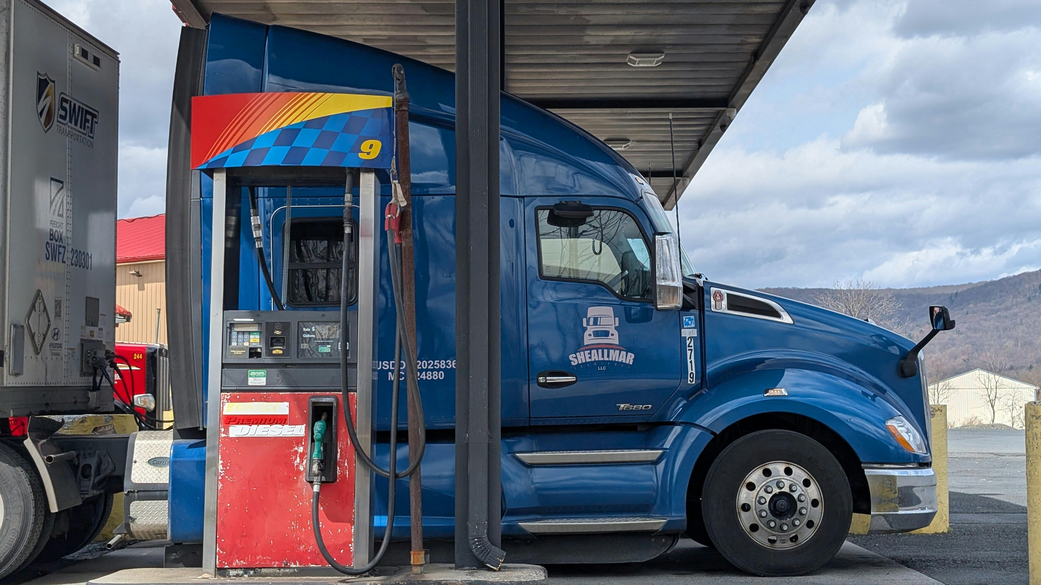 U.S. diesel and gas prices experience much-needed drop after recent surge