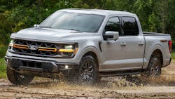 A brake fluid leak can cause reduced brake function and extend the distance required to stop, increasing the risk of a crash. A brake fluid leak can cause reduced brake function and extend the distance required to stop, increasing the risk of a crash.