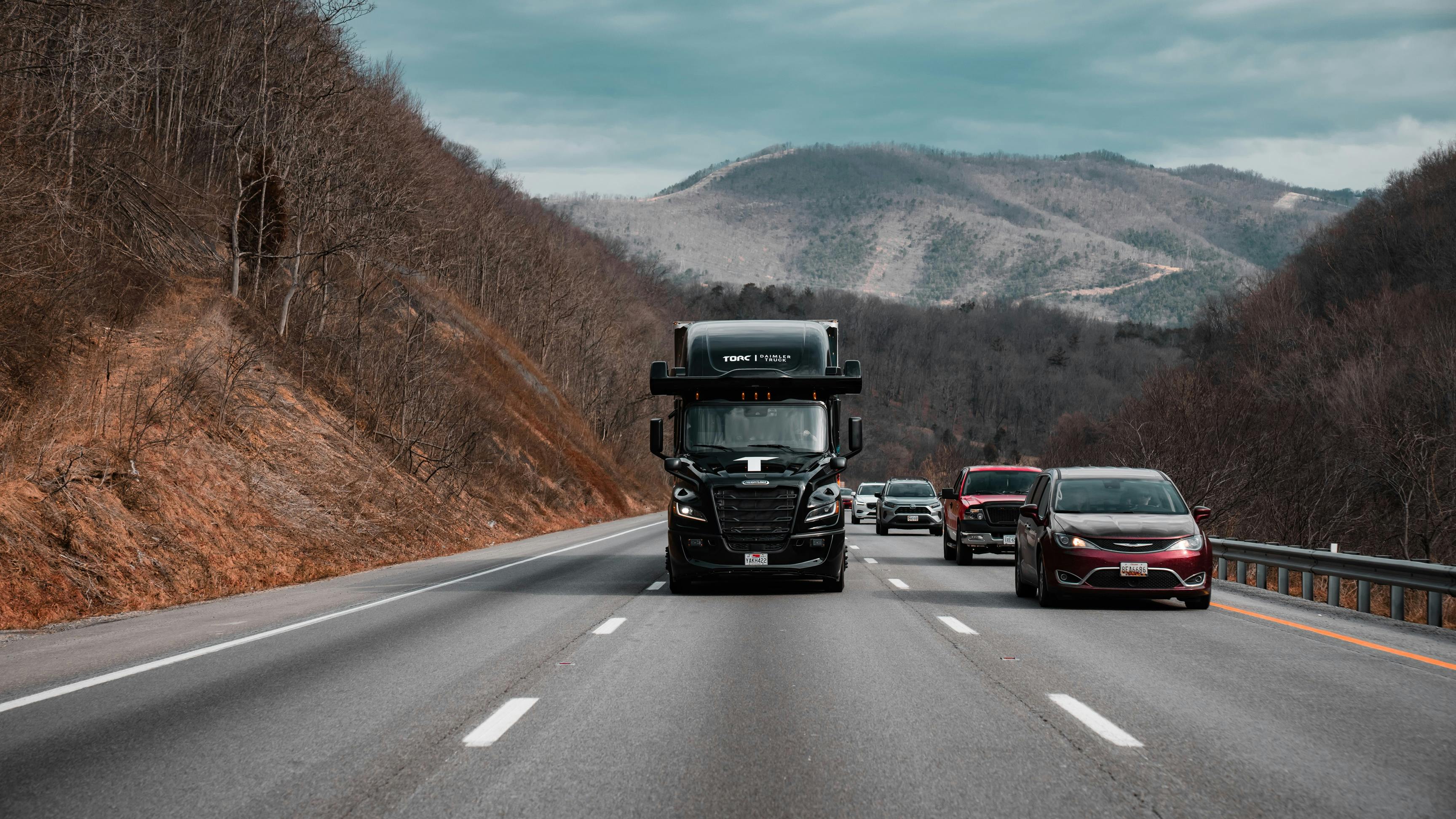 Daimler Truck unveils autonomous-ready Freightliner Cascadia for Torc Robotics' testing fleet