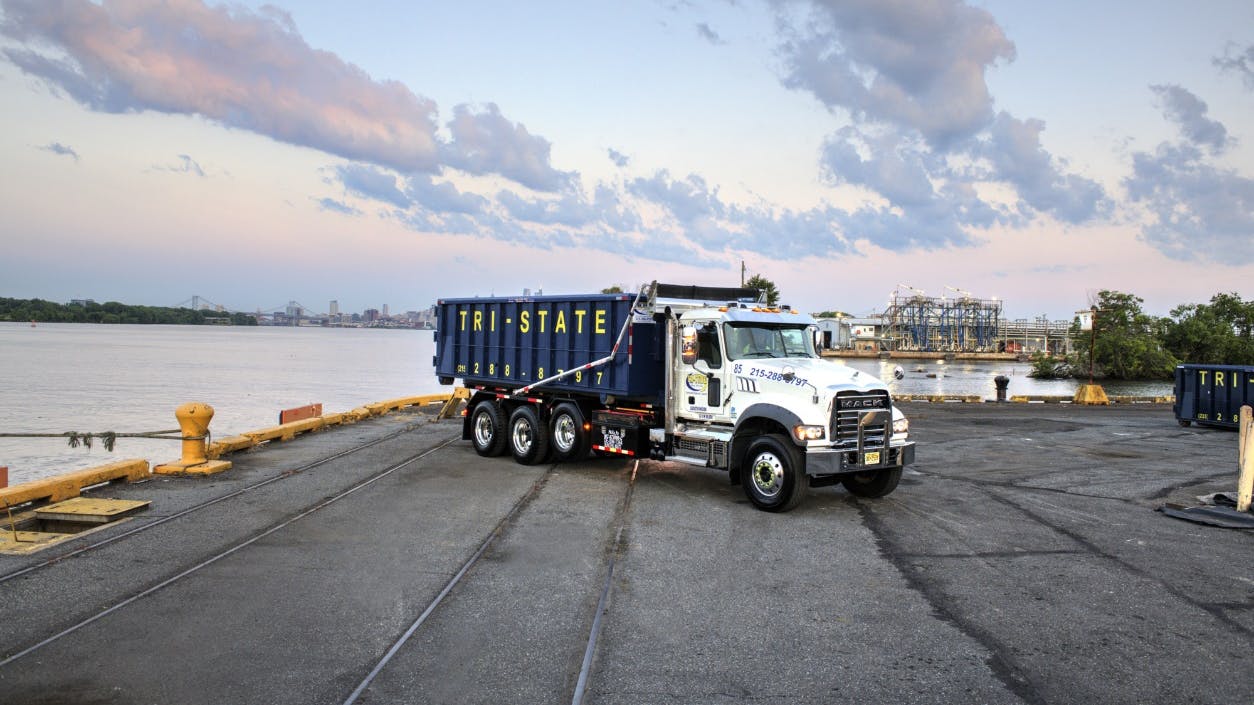 Mack Trucks unveils lighter powertrain option for waste industry with Cummins L9N and Allison 3000 transmission