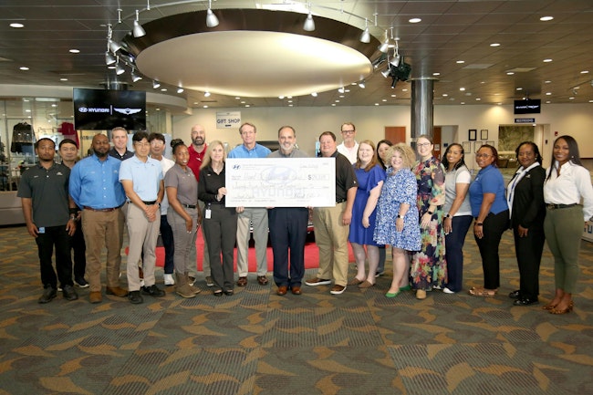 HMMA food drive donation