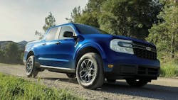 A rearview camera that displays a blank image can reduce the driver's view behind the vehicle. A rearview image that continues to be displayed after the vehicle is shifted out of reverse may distract the driver. Both of these situations can increase the risk of a crash. A rearview camera that displays a blank image can reduce the driver's view behind the vehicle. A rearview image that continues to be displayed after the vehicle is shifted out of reverse may distract the driver. Both of these situations can increase the risk of a crash.