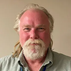 Walde drives for Searcy Trucking out of Winnipeg, Manitoba, Canada. Walde drives for Searcy Trucking out of Winnipeg, Manitoba, Canada.