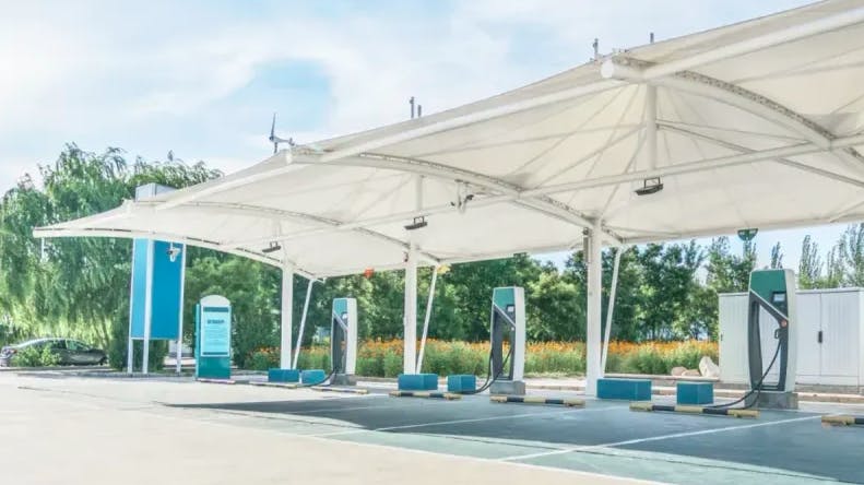 688b7b9ff9568227d42042c5 Synop Ai Charging