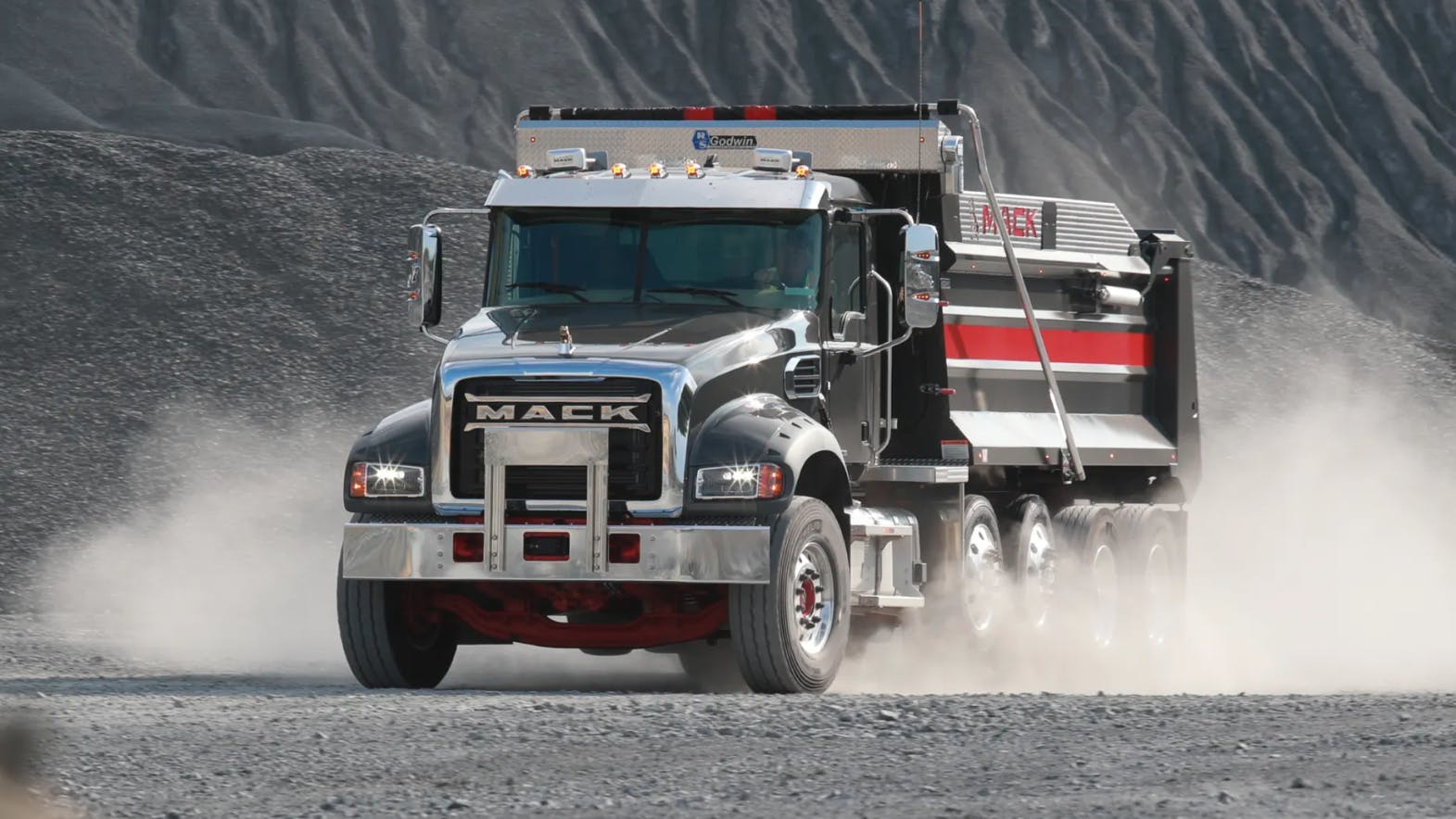 68910122728fe00973966606 Mack Granite 25