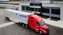 Averitt Express Volvo VNL 860 truck parked in a lot, showcasing fleet expansion and fuel-efficient long-haul trucking equipment. Averitt Express Volvo VNL 860 truck parked in a lot, showcasing fleet expansion and fuel-efficient long-haul trucking equipment.