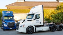 freightliner ecascadia freightliner ecascadia