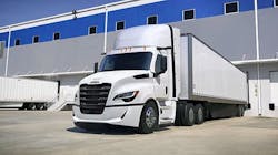 Fifth-generation Freightliner Cascadia natural gas truck parked, showcasing its aerodynamic design and natural gas fuel system Fifth-generation Freightliner Cascadia natural gas truck parked, showcasing its aerodynamic design and natural gas fuel system
