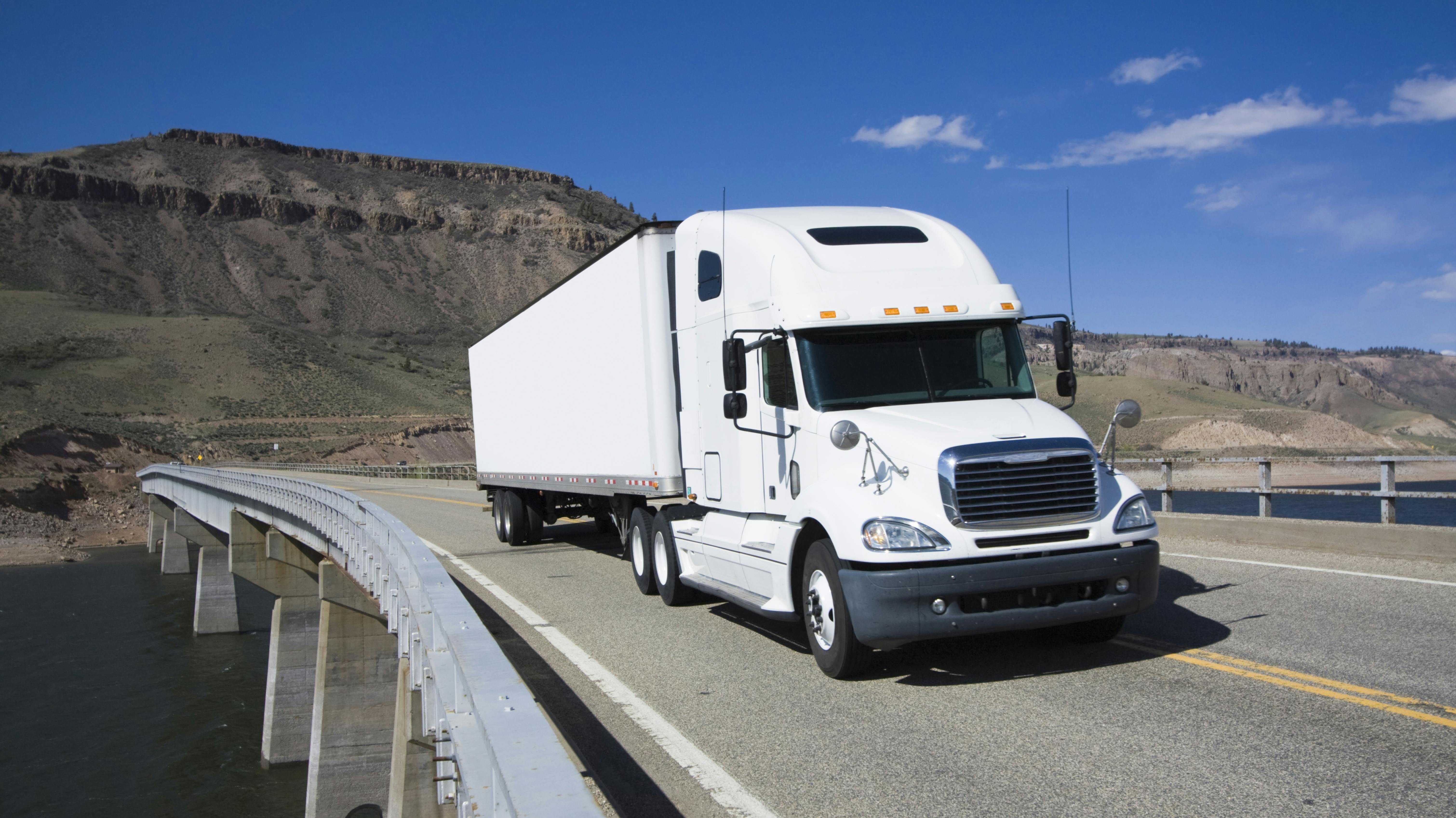 How trucking fleets can strengthen customer relationships during economic uncertainty