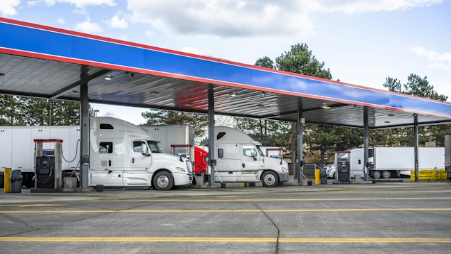 Diesel rises across most regions while gas slips for fleets this week