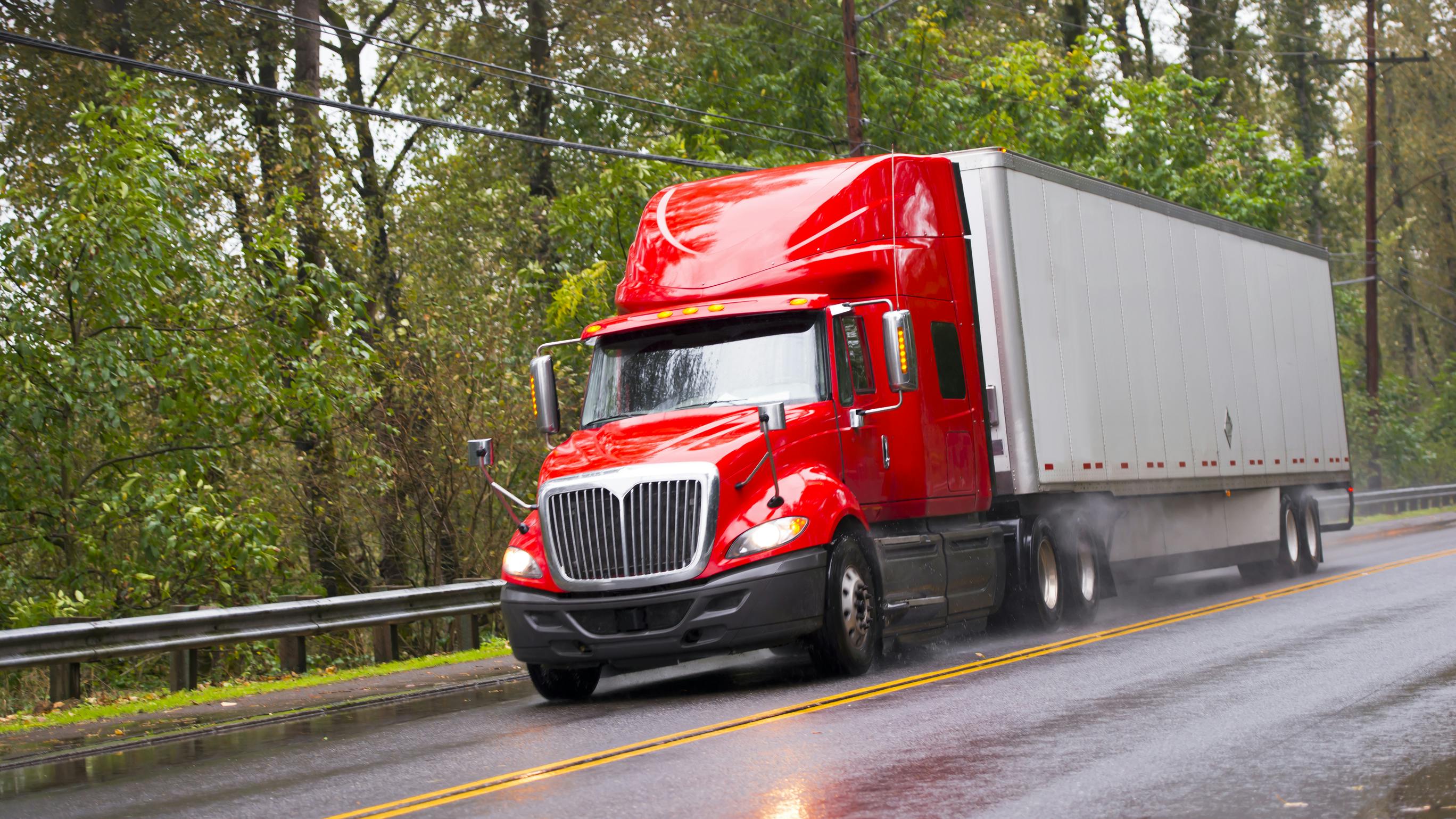 Clark: Why truck fleets must prioritize customer service for better delivery experience