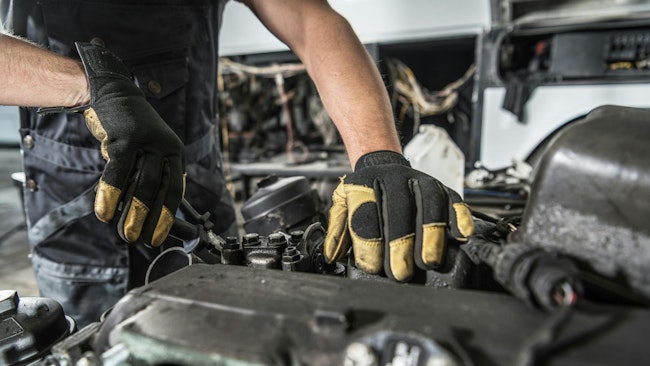 Fontana: New FMCSA tech training waiver boosts truck technician readiness