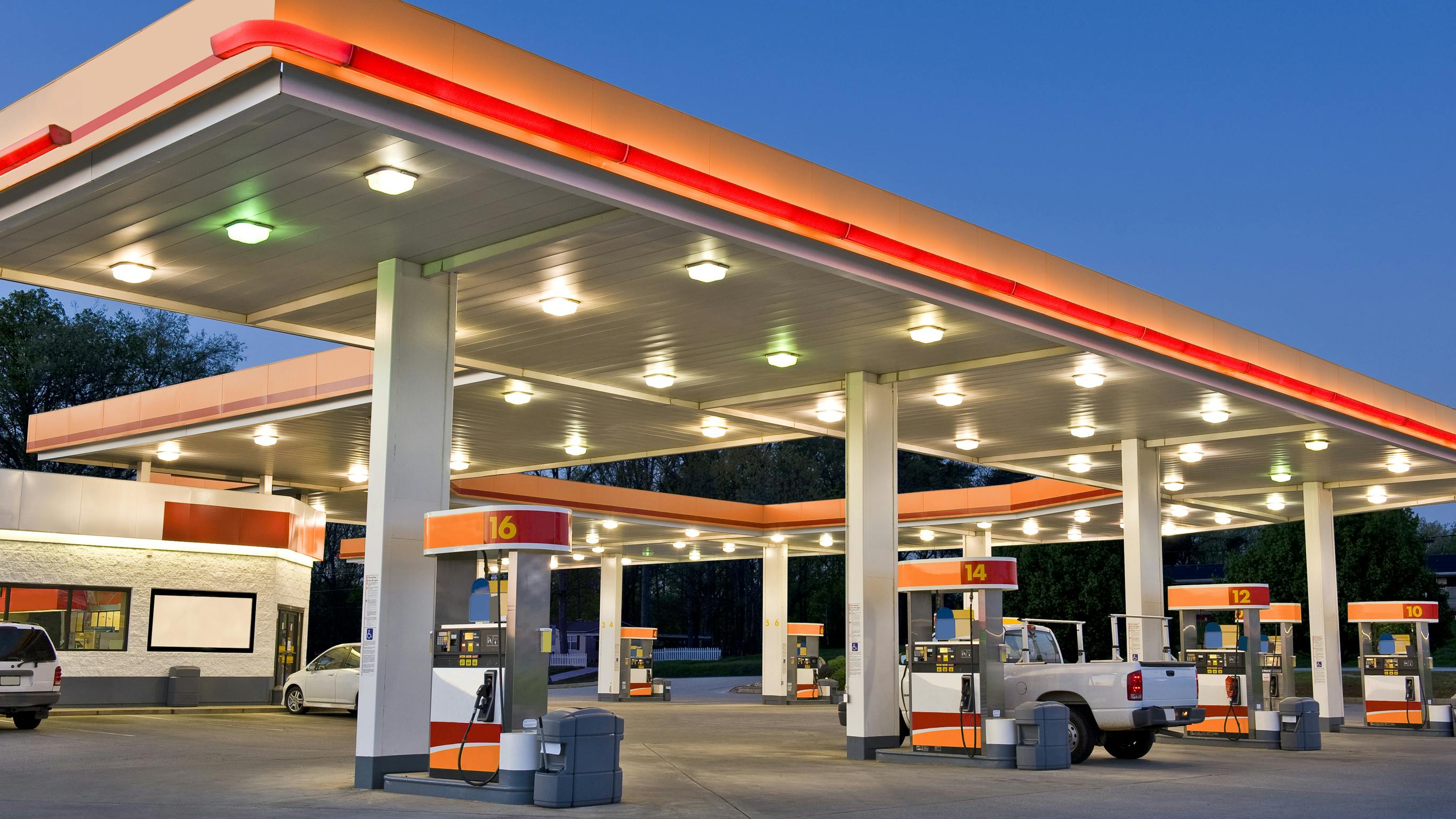 Fuel prices retreat this week, with the Midwest leading the way