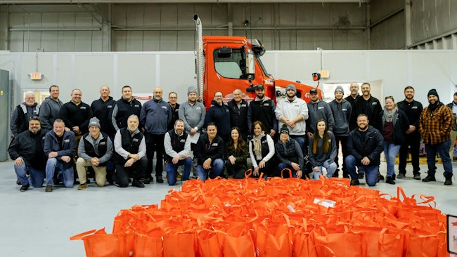 Advantage Truck Group&rsquo;s Haulin&rsquo; 4 Hunger program delivers thousands of holiday meals to food pantries across New England
