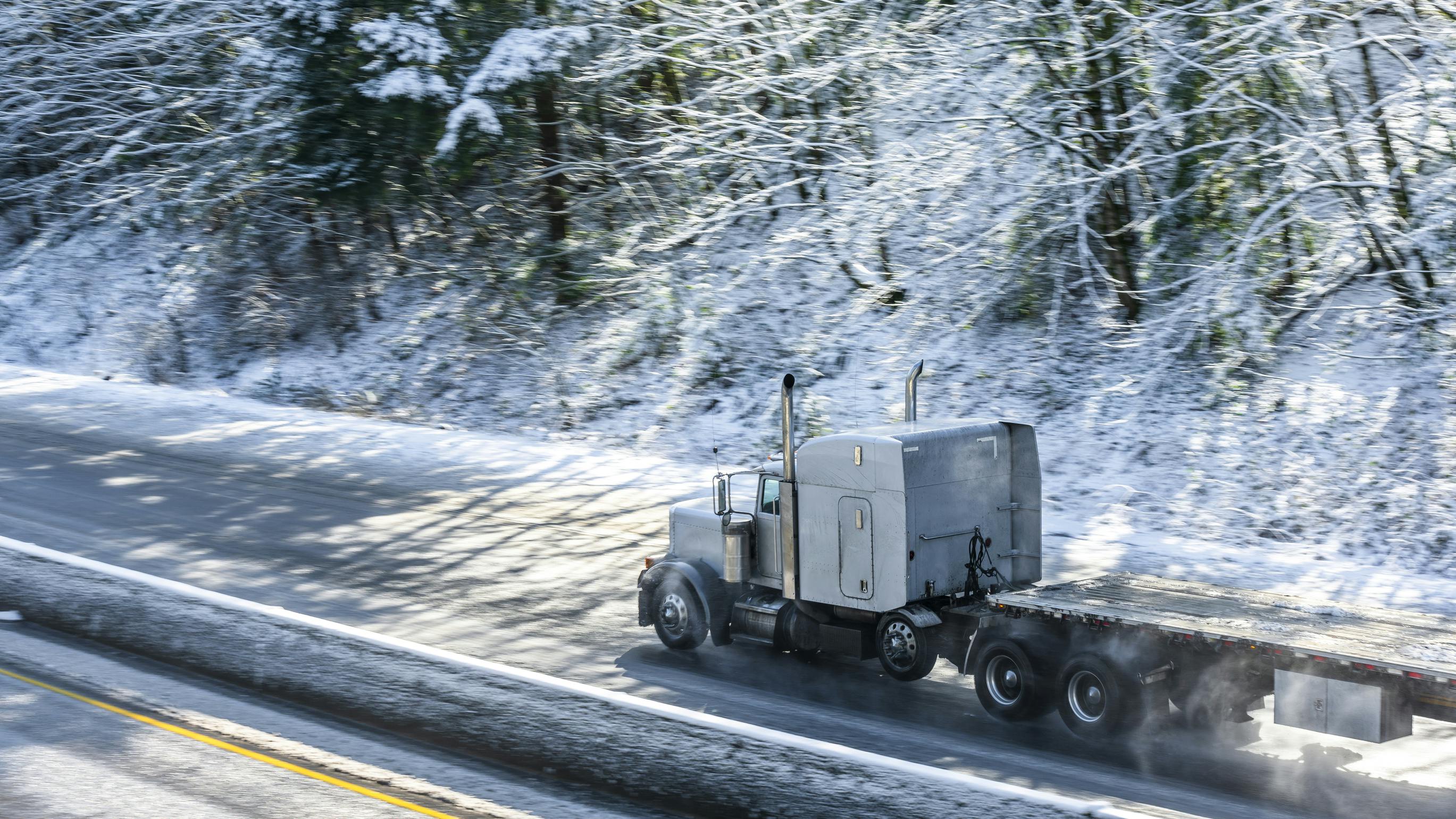 NationaLease members spread holiday cheer through community giving