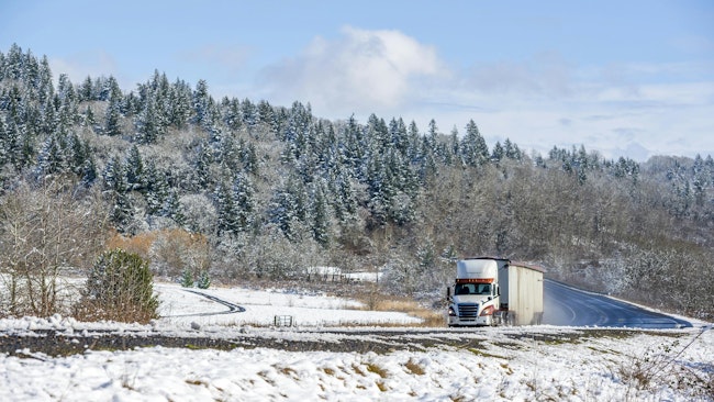 NACFE&rsquo;s 12 driver tips for improving truck fuel economy
