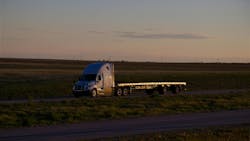 Dry van and refrigerated spot rates drop sharply as flatbed demand surges post-holiday Dry van and refrigerated spot rates drop sharply as flatbed demand surges post-holiday