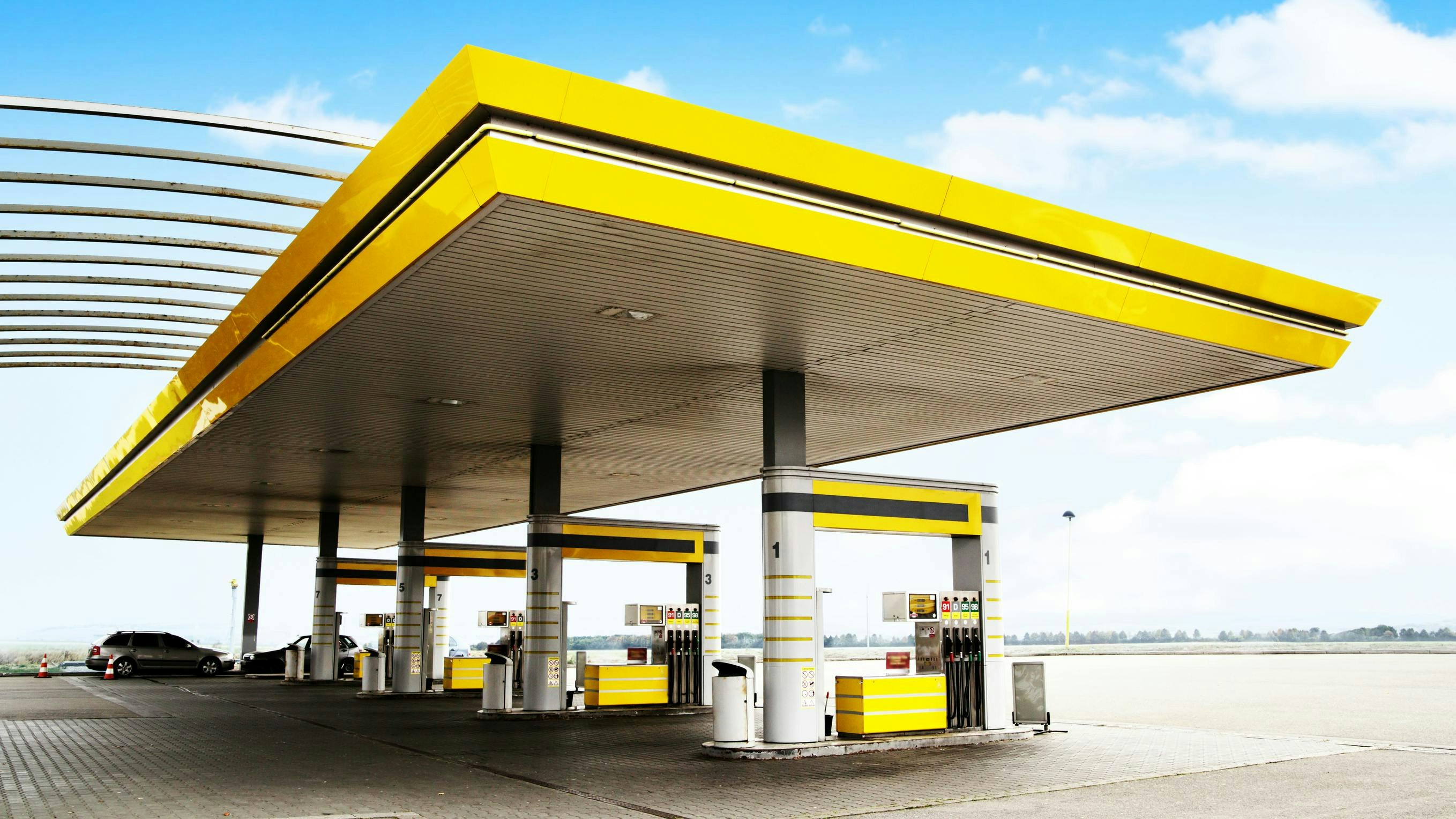 Diesel prices rise across the U.S., reaching $3.53 per gallon in January