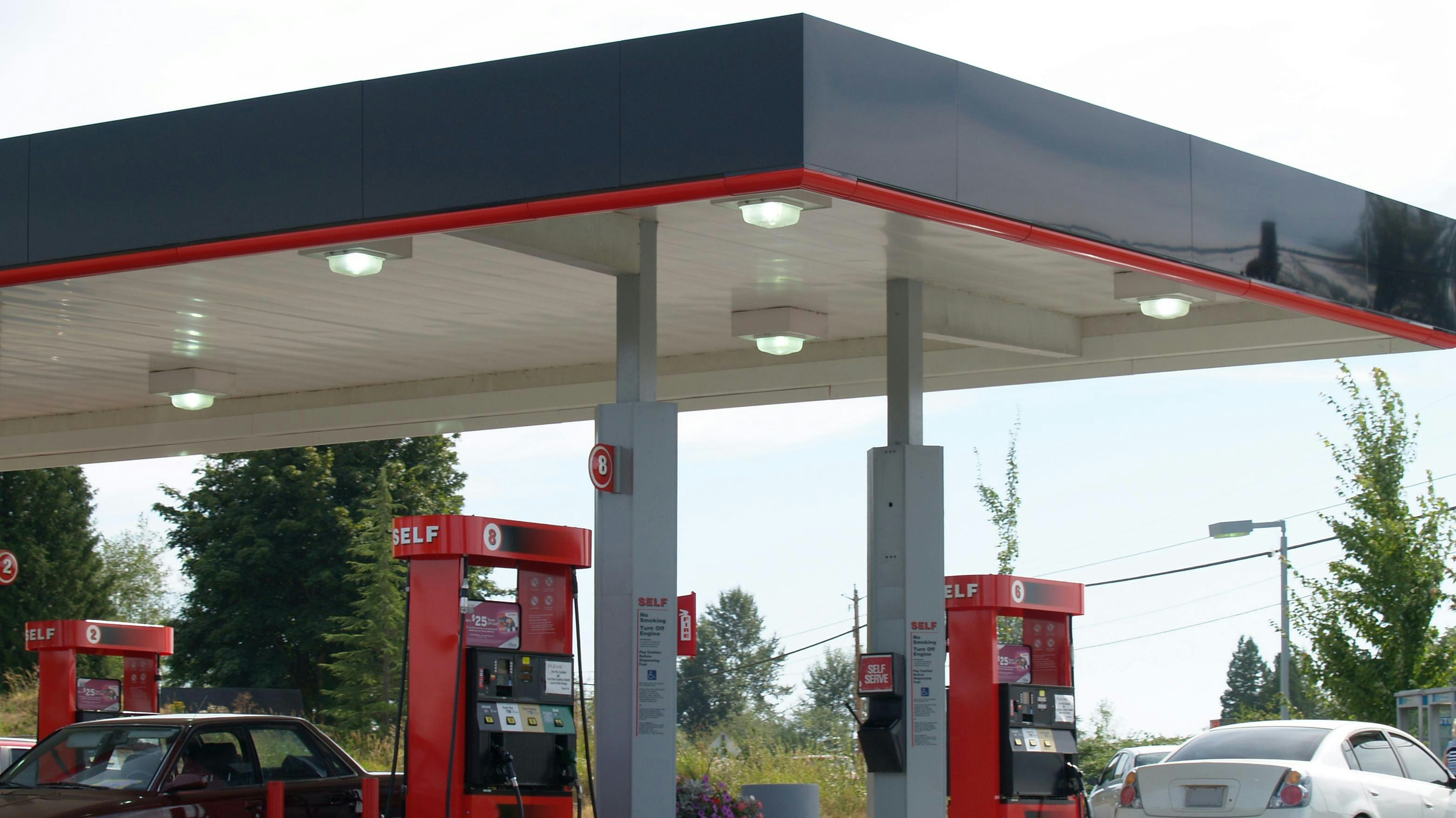 Winter weather drives U.S. diesel and gas prices higher