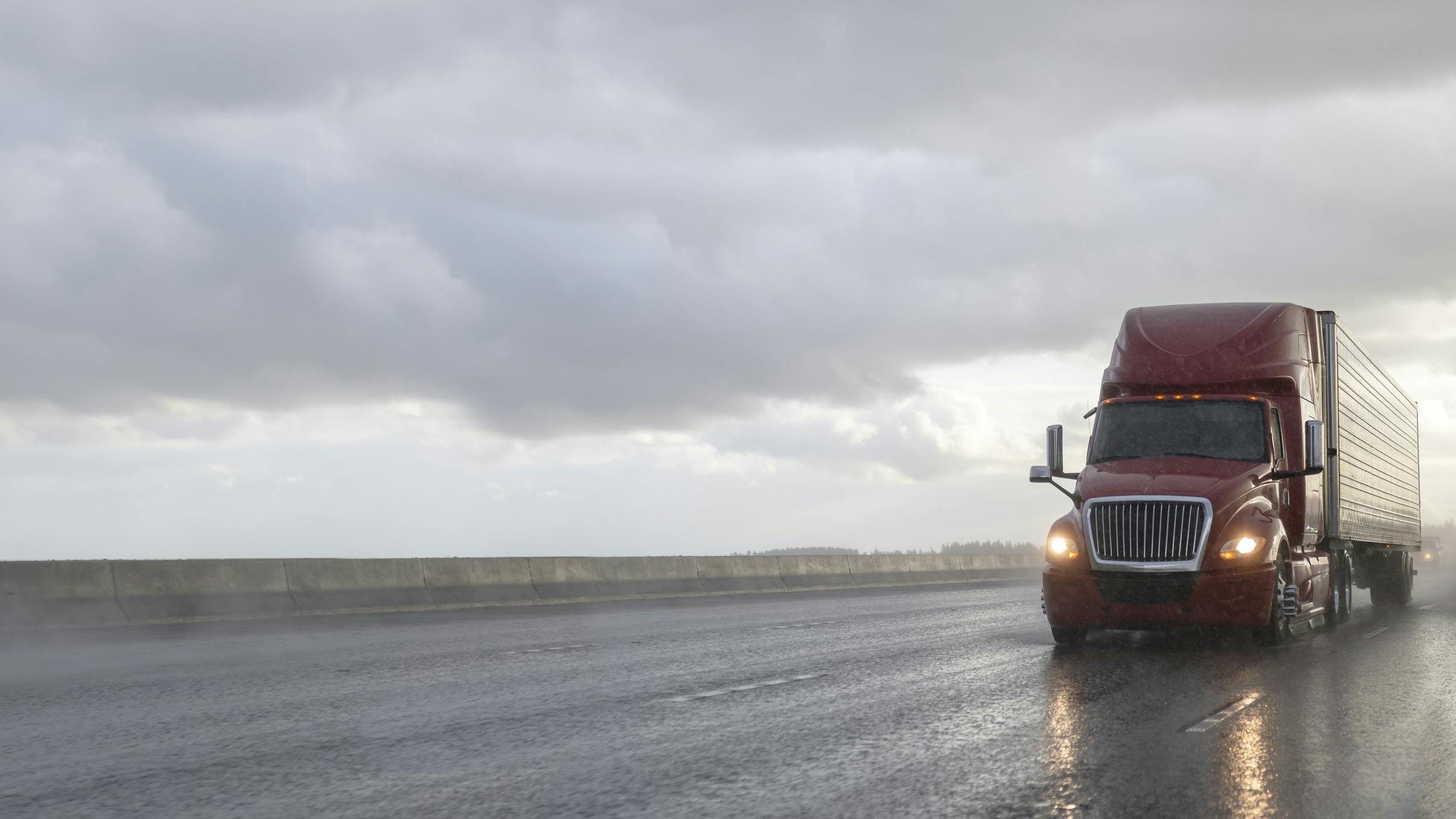 How trucking fleets can manage cash flow during slow payment cycles