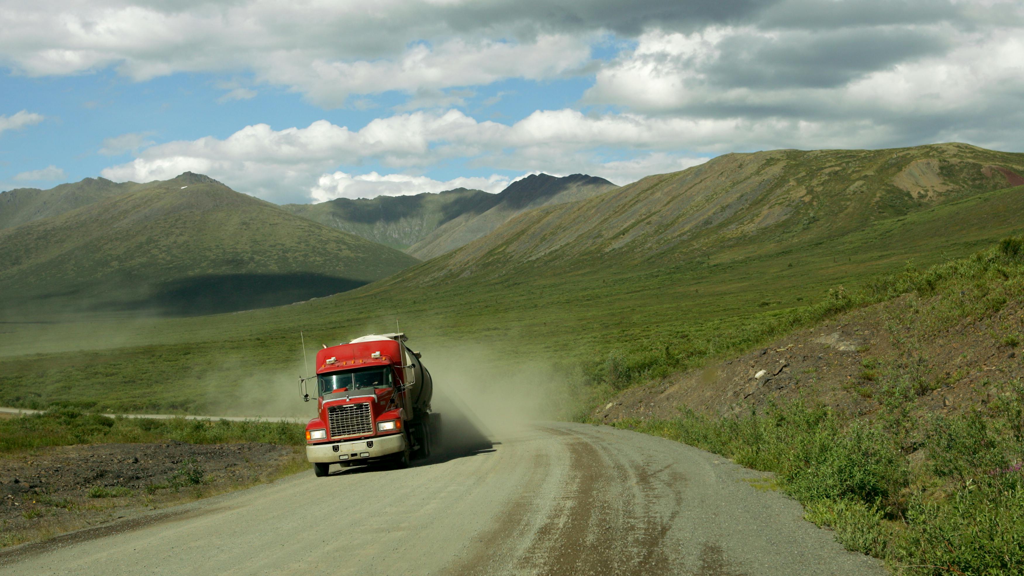 Canadian Trucking Alliance launches Stop Illegal Trucking campaign to address enforcement gaps