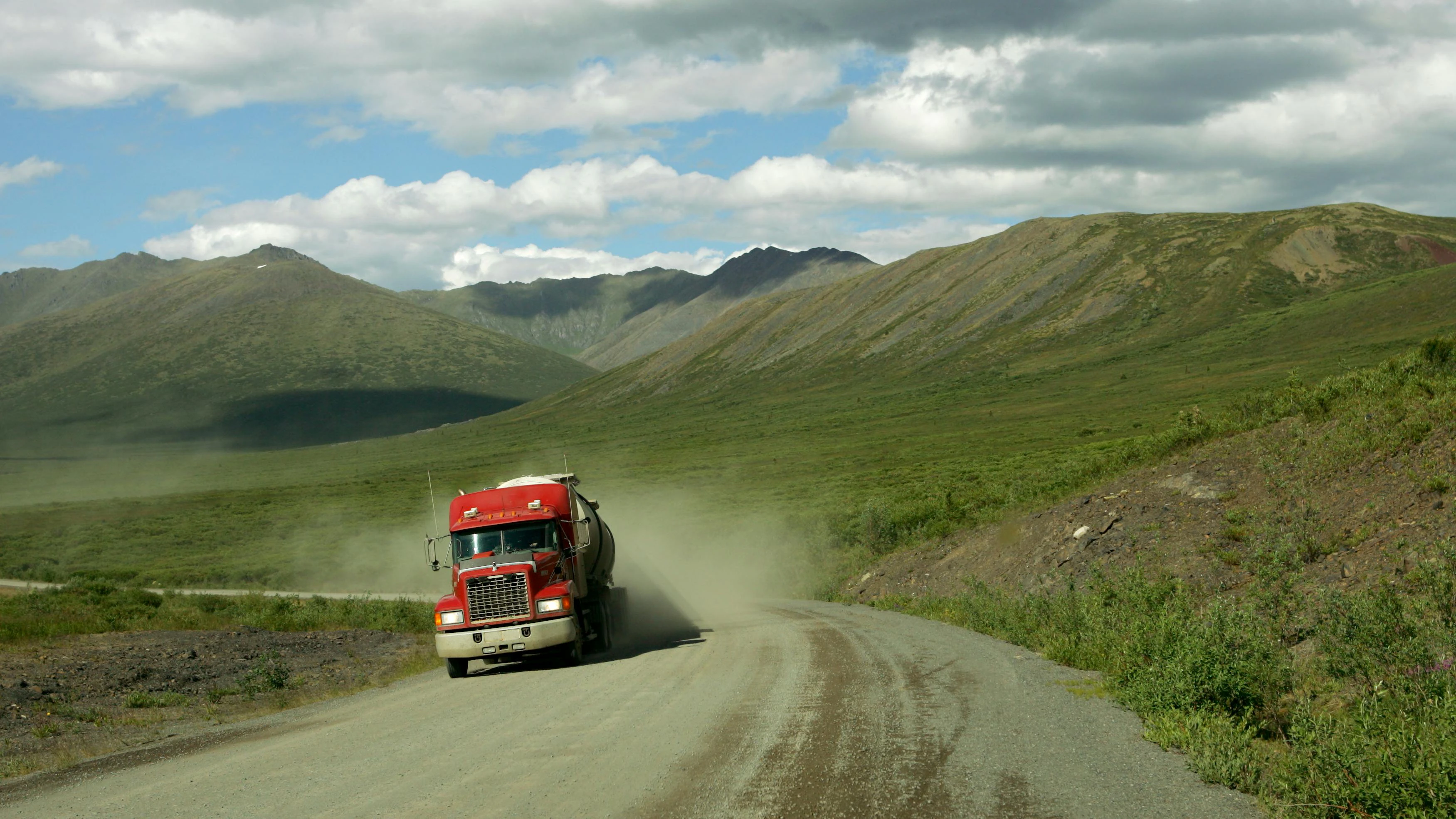 Canadian Trucking Alliance launches Stop Illegal Trucking campaign to address enforcement gaps