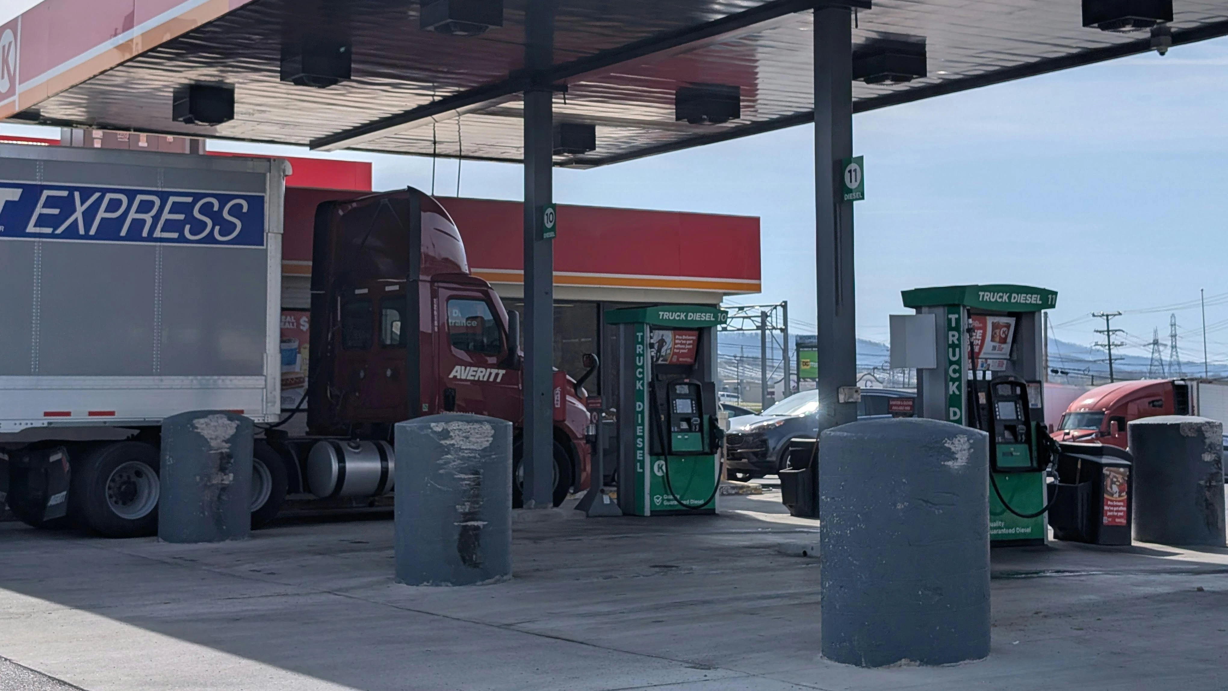 Fuel prices decline as diesel and gasoline markets ease after recent volatility