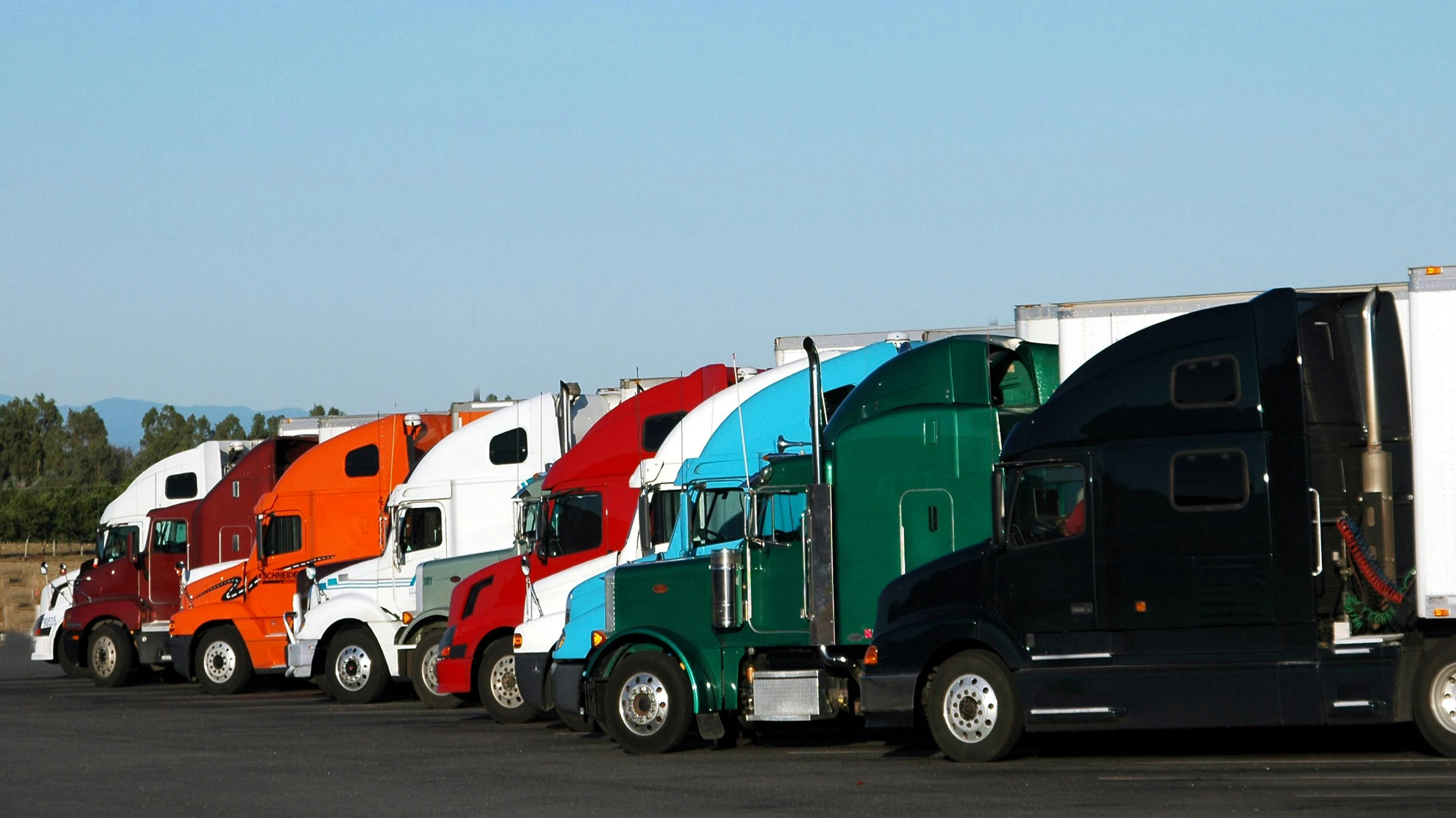 ATA Women In Motion and Trucker Path recognize top women-friendly truck stops