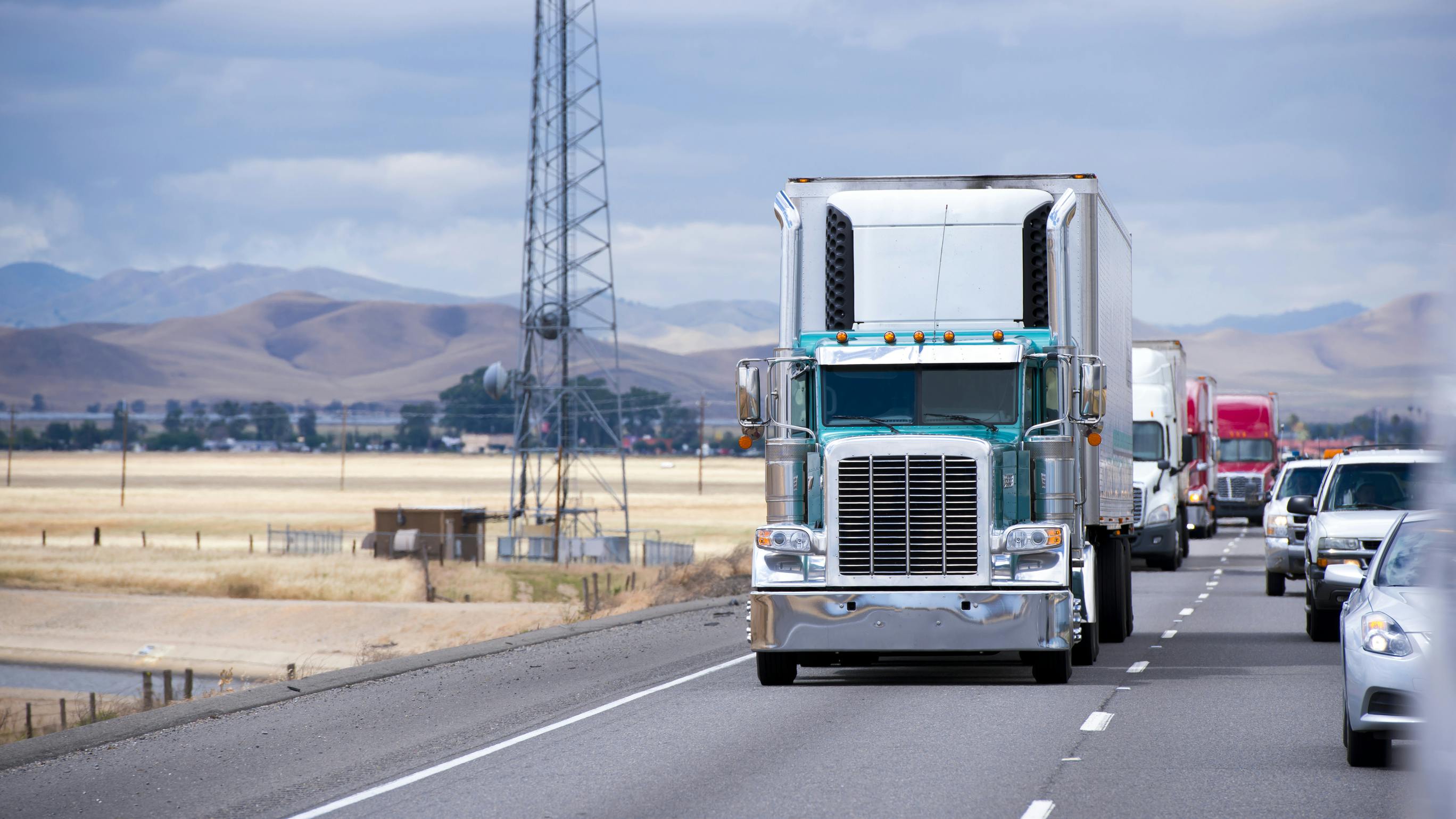 Truckload spot rates surge toward 2014 highs as flatbed leads multi-week gains across freight market