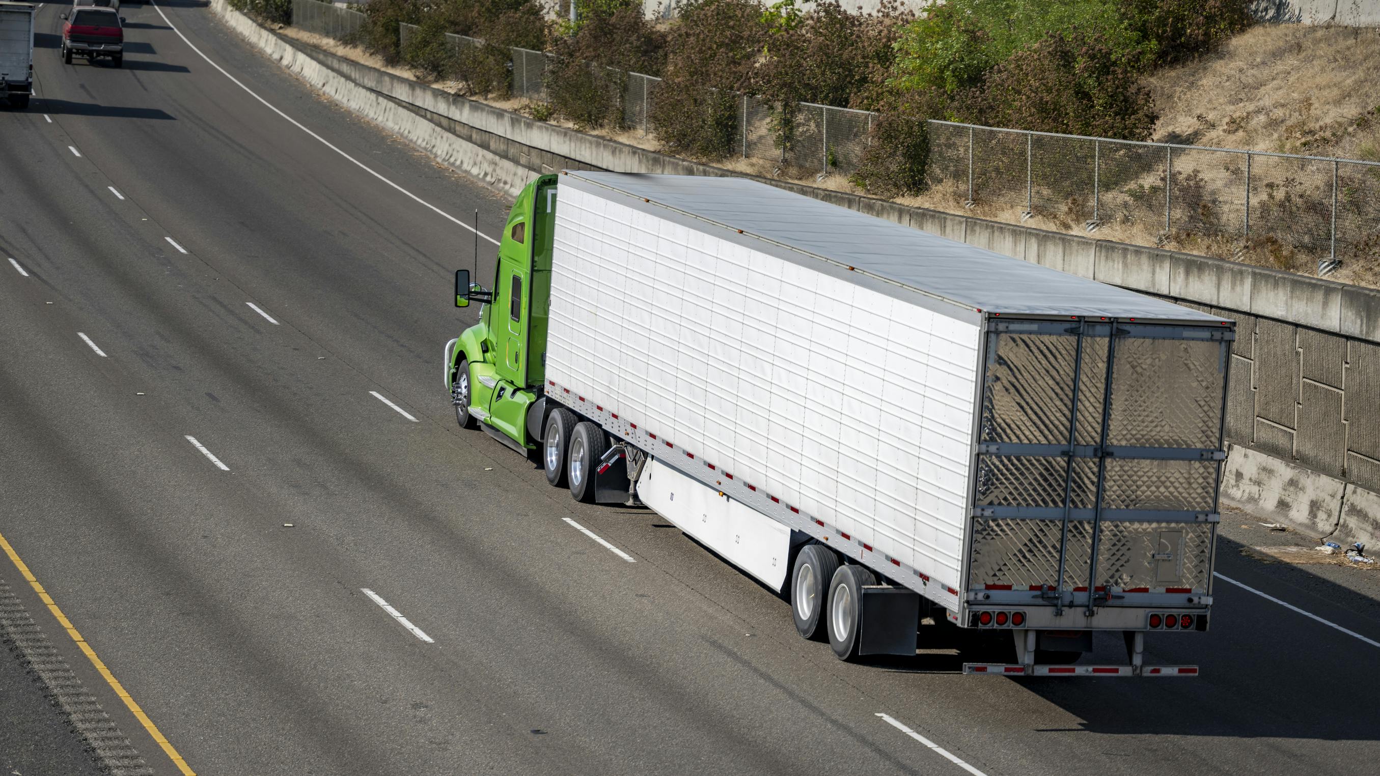 Fuel price volatility pressures reefer fleets to improve trailer efficiency and training