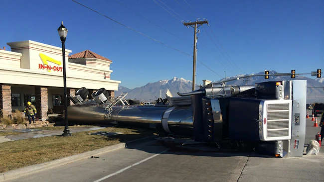 Nuclear verdicts drive trucking insurance costs higher amid regulatory gaps