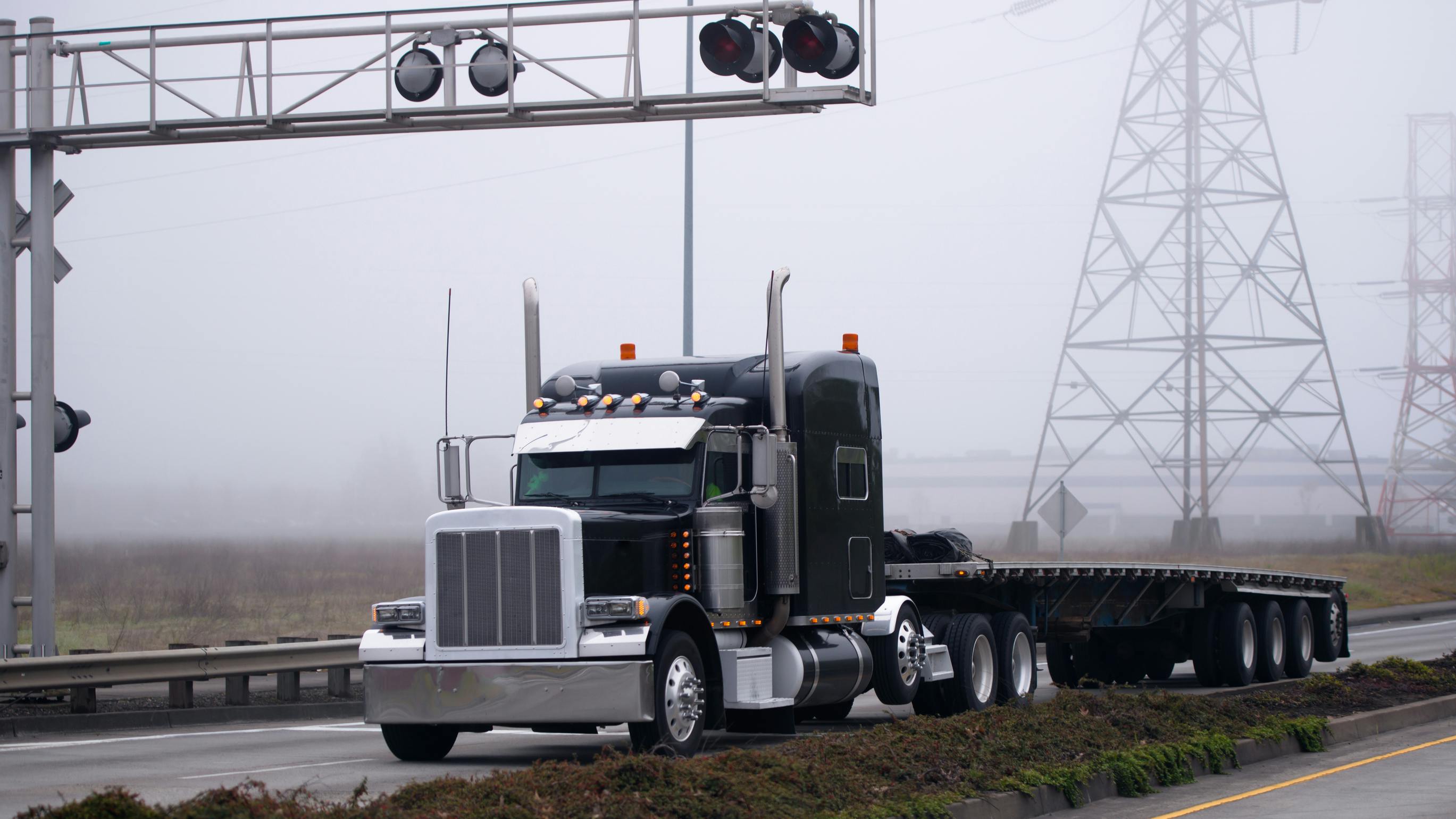 Cross-border logistics visibility gaps challenge real-time shipment tracking across carriers