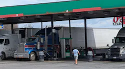 Gas tax suspension proposal gains traction as U.S. fuel prices remain elevated