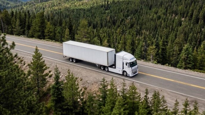 Hyundai XCIENT Fuel Cell trucks expand Canadian commercial fleet operations through Breadner Trailers